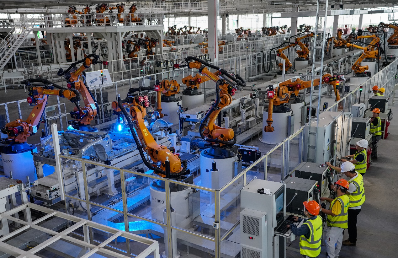 提質(zhì)降本，智造未來(lái) 恒大“黑燈工廠”開(kāi)啟工業(yè)自動(dòng)化新篇章